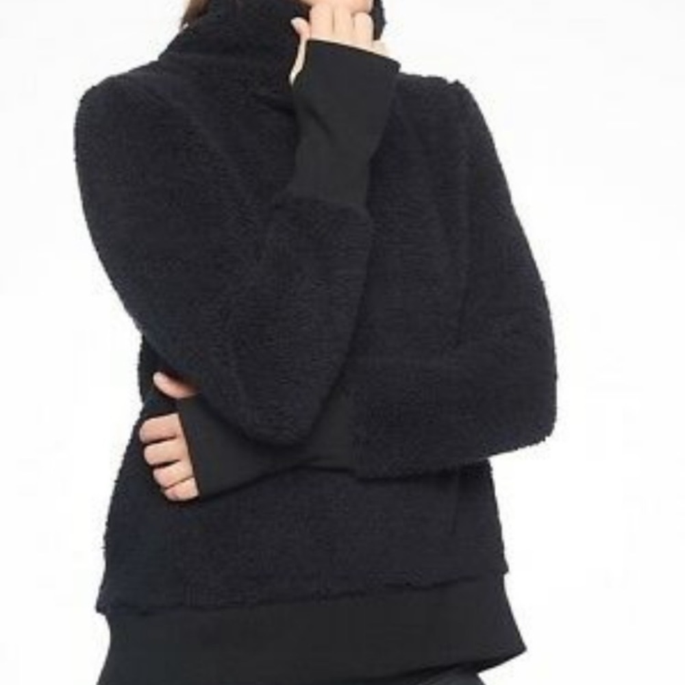 Athleta Nirvana Sherpa Funnel Neck Sweatshirt Black Thumb Hole Size S